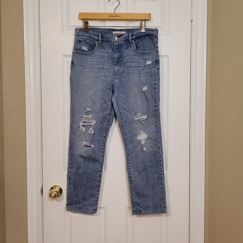 Levis Women's Jeans Pants Distressed Denim Ankle Length ~ Sz. 32 ~ EUC ~